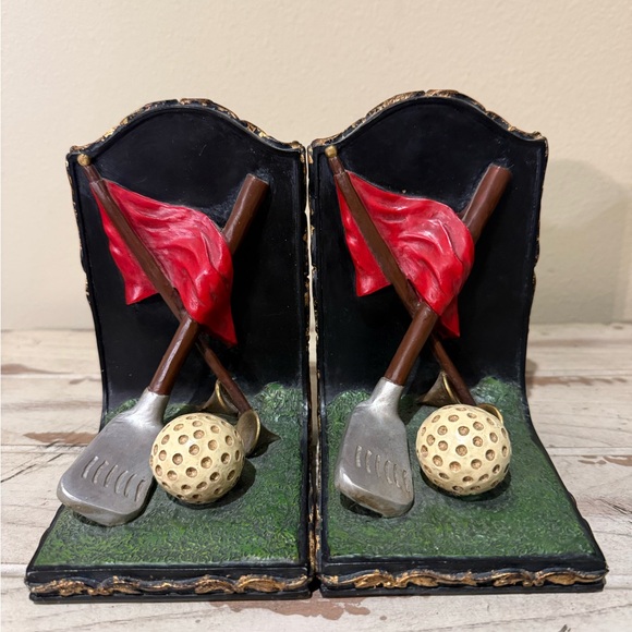 Vintage Golf-Themed Bookends with Red Flag and Golf Ball - Picture 1 of 11
